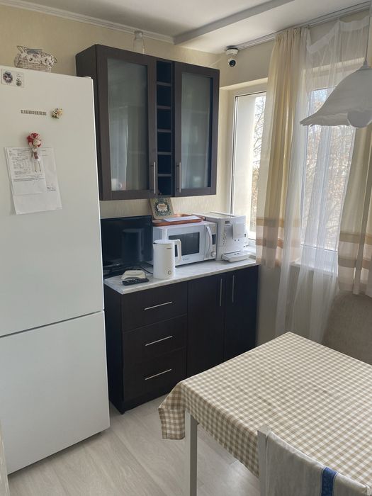 Дава се под наем Двустаен апартамент в Русе, Здравец Изток - 68 кв.м за 280.5 € - Снимка #5