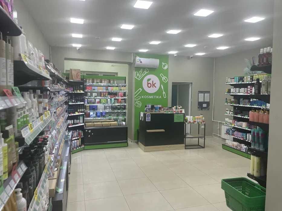 Аренда под магазин 1 линия у метро БИЙ