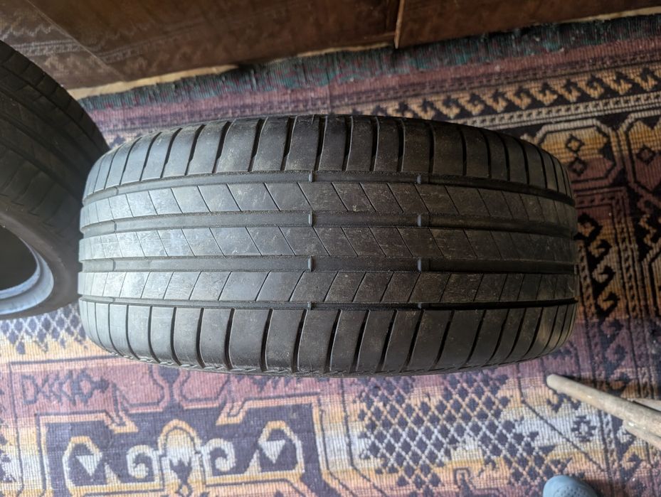 2 бр. 245/45 R19 102Y AO летни гуми Bridgestone Turanza T005, карани 2000 км