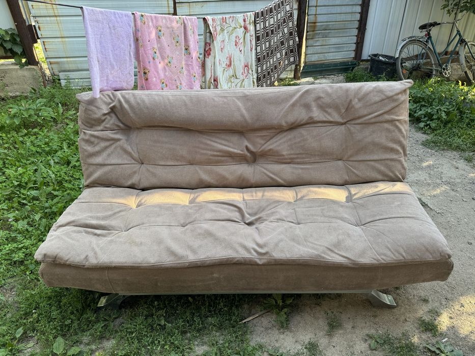 Продам диван с креслами