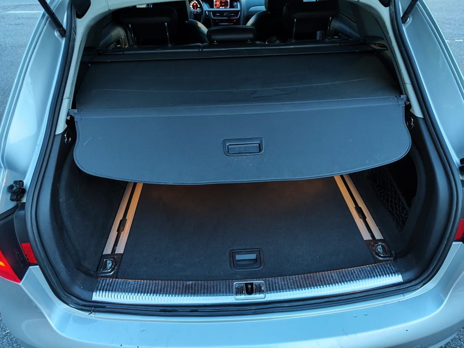 Vând Audi A4 B8,5
