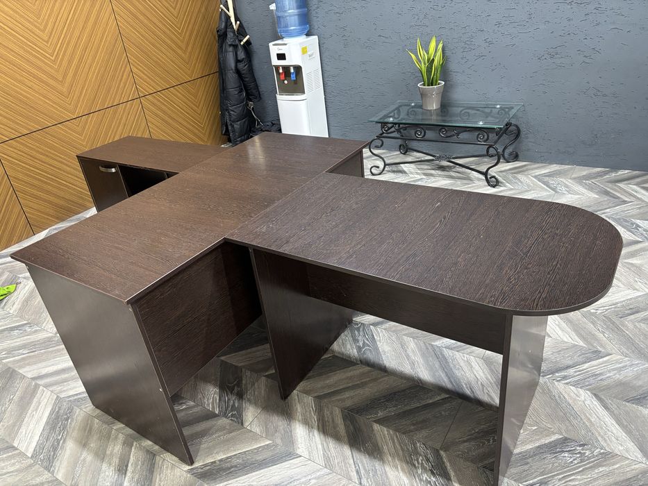 Офисный стол, тумба