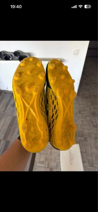 Adidasi de fotbal Puma future in stare buna marimea 42