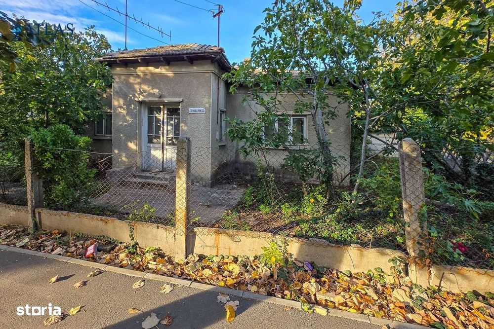 Casă Eforie Sud, ultracentral, 2 fronturi la stradă, 450 mp teren