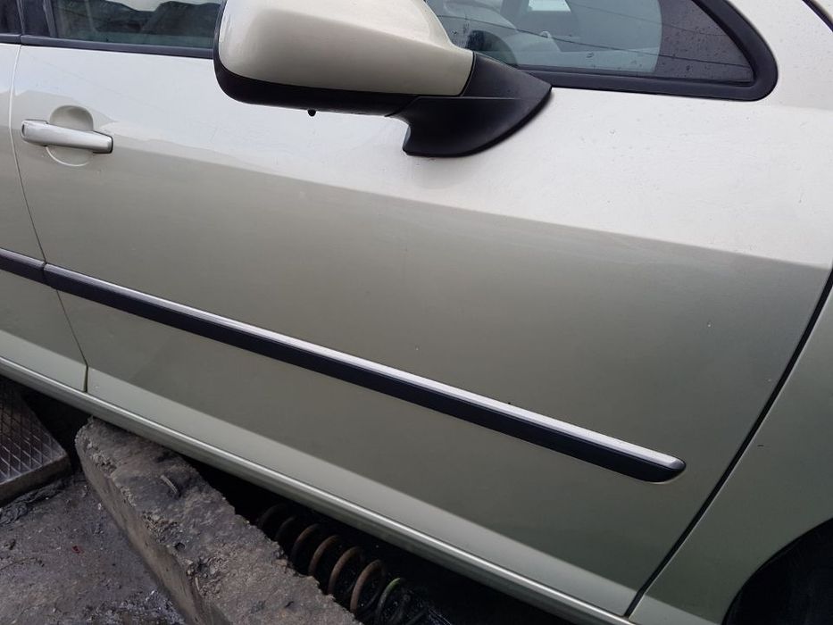 Usa / Portiera Dreapta Fata Peugeot 407 Break 2004 - 2010 Cod Culoare KCV