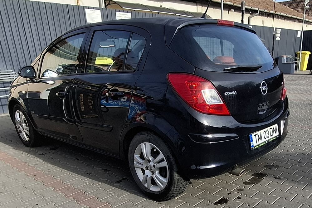 Opel corsa 1.4 benzina 2007