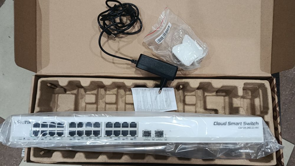 Коммутатор MikroTik CSS326-24G-2S+RM