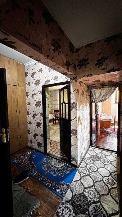Срочно квартира сотилади