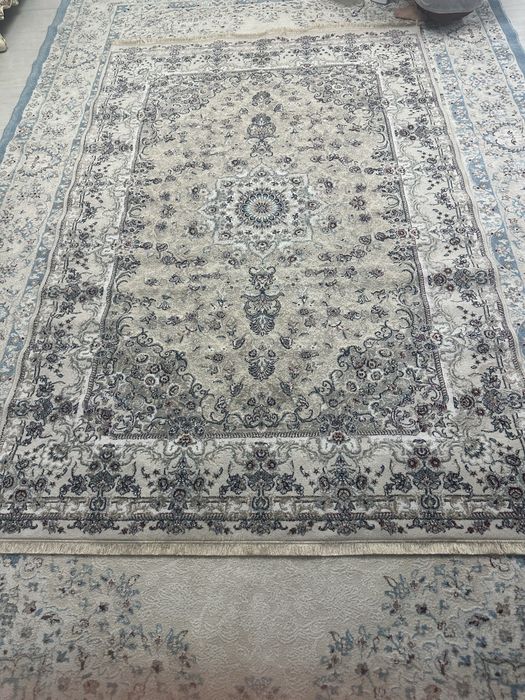 Ковер 2х3 Белого цвета