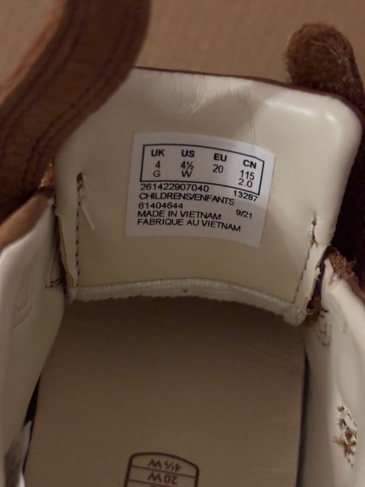 Pantofi primii pasi Clarks m20