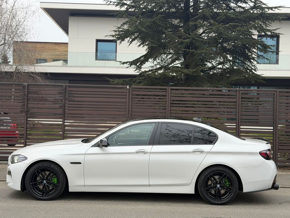 Bmw 5.20d FaceLift M Packet alb Perlat  stare foarte buna