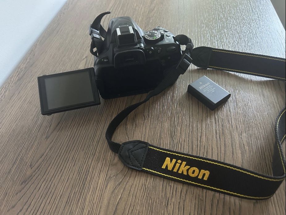 Nikon d5200 body