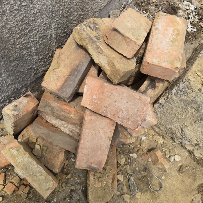 Cărămidă plina din demolari