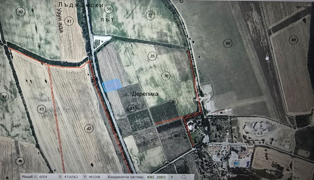 Парцел в землището на с. Розово,  общ. Казанлък, обл.Стара Загора