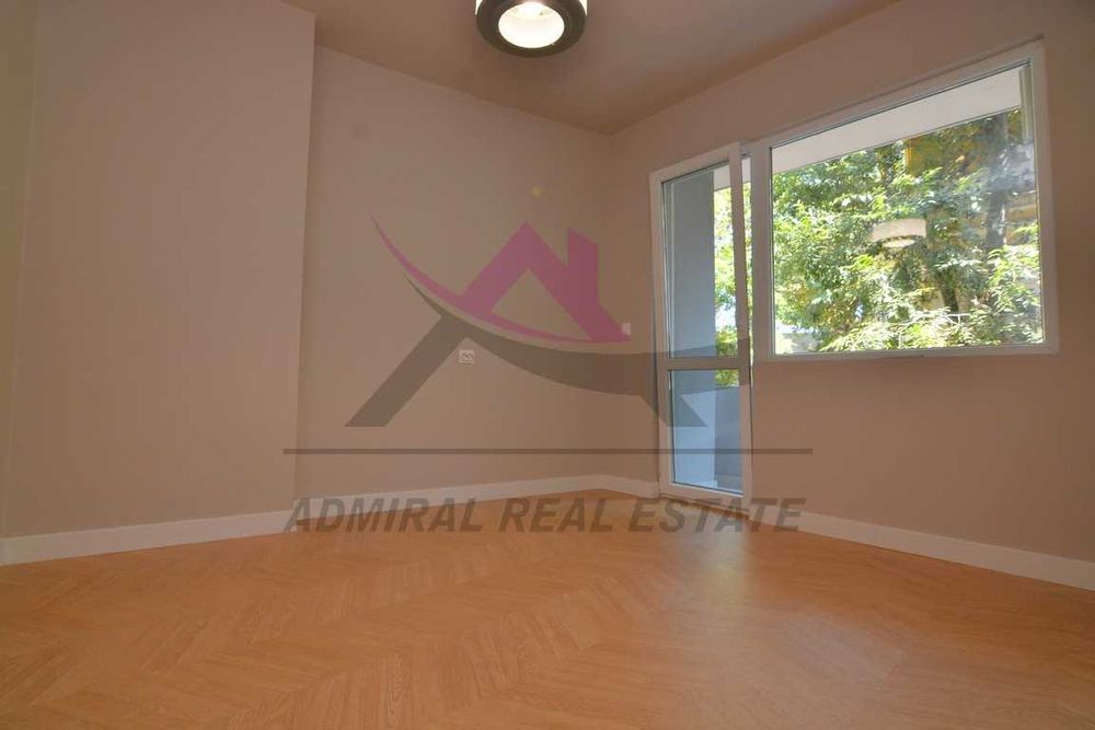 Продава се Тристаен апартамент в Варна, Гръцка махала - 109 кв.м за 3120 €/кв.м - Снимка #3