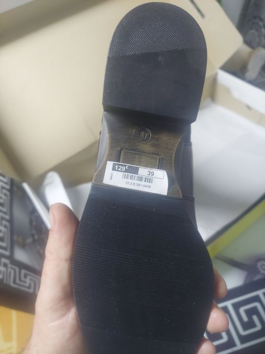 Cizme dama nr 39 noi.
