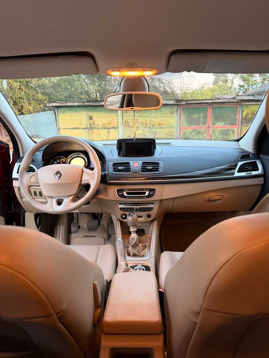 RENAULT Megane 2010 — imagine 5