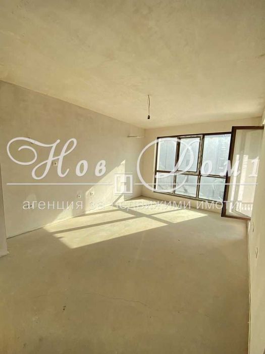 Продава се Тристаен апартамент в Варна, Бриз - 80 кв.м за 2100 €/кв.м - Снимка #2