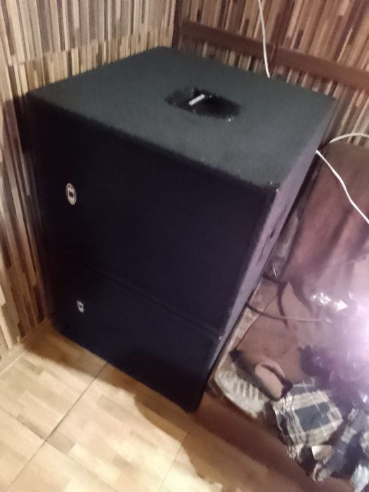 Vând 2 bași pe 18, clone Dynacord