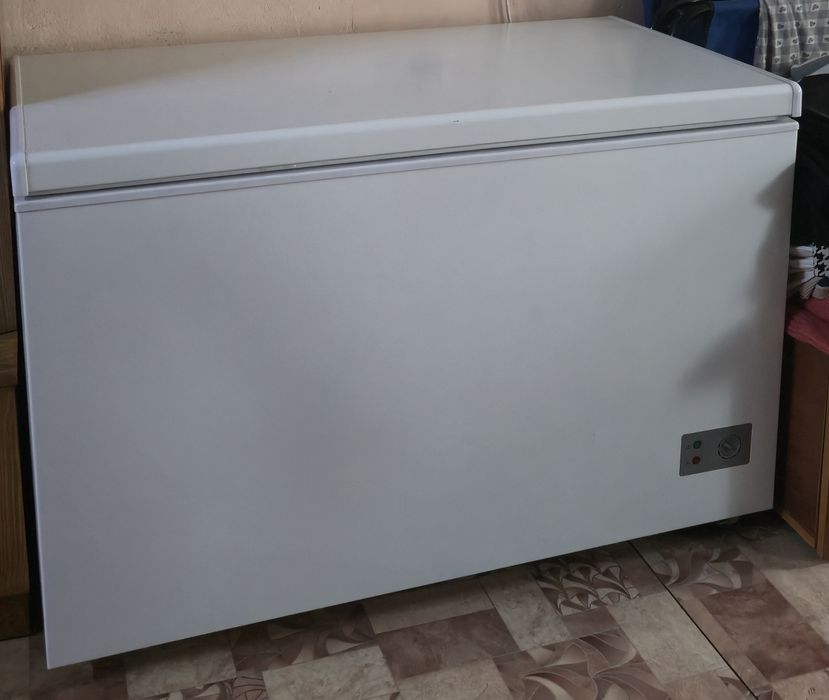 Продам морозильник