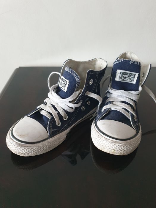 Продам новые подростковые кеды