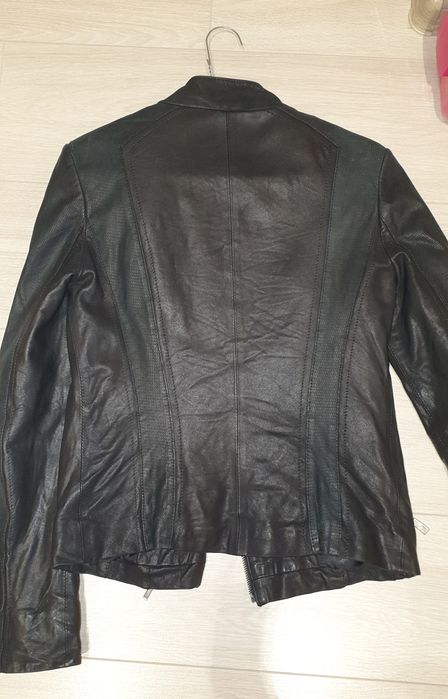 Дамско кожено яке