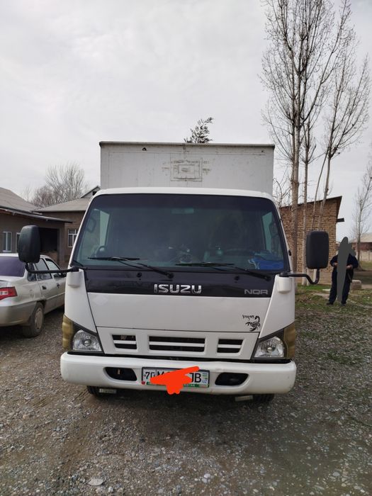 Исузи 5 тона 2012 кубаси 20 куб