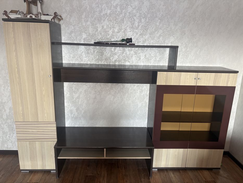 Продам стенку для зала