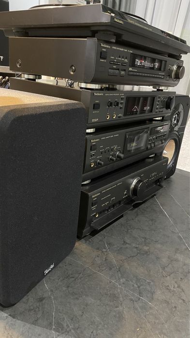 Linie Technics (amplificator, deck, tuner, egalizator, pick-up) boxe