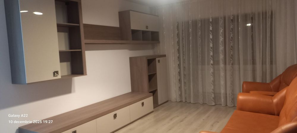 Închiriez apartament zona Bistrița Lac BACĂU