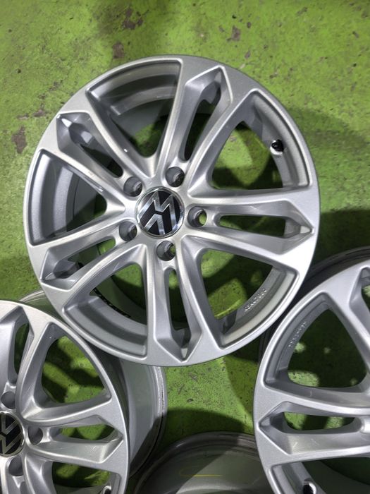 16 5x112 Vw Passat Touran Caddy Golf лети джанти 5х112 кади
