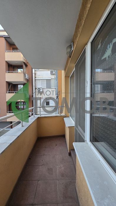 Дава се под наем Офис в Стара Загора, Център - 54 кв.м за 448.8 € - Снимка #4