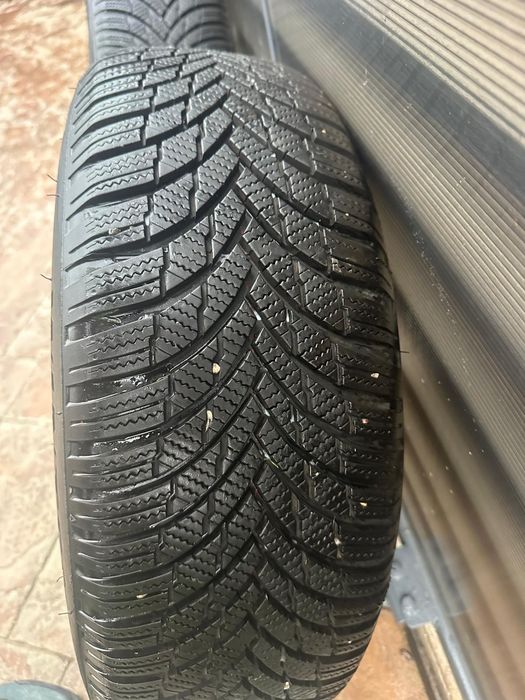 Vând set Jante cu cauciucuri iarna M+S 205/60/16