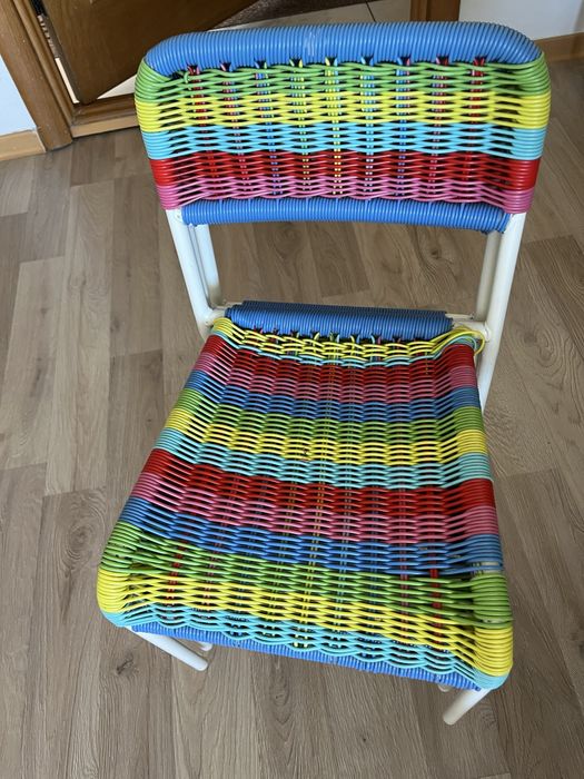 Стулья детские.