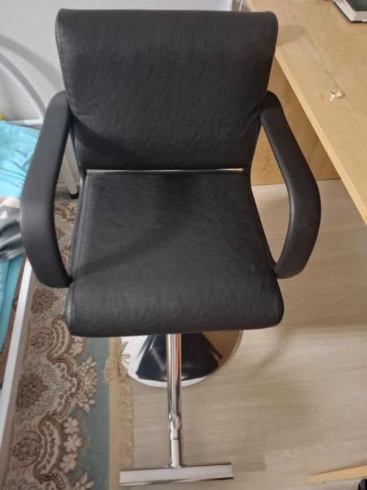 Кресло парикмахерский