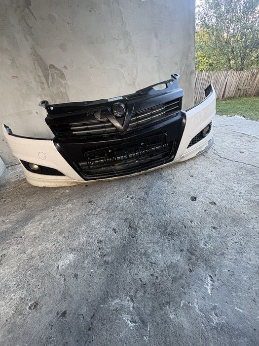 Dezmembrez opel astra h motor 1.9 150 cp