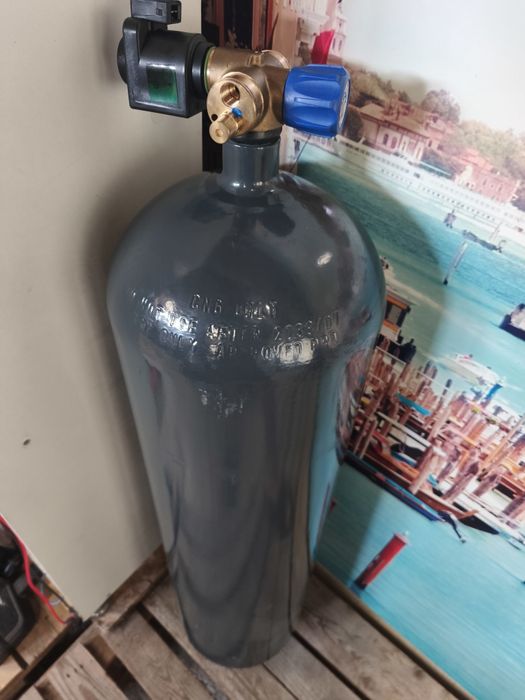 Фабрична метанова система CNG – 3 броя бутилки по 30L с вентили Tomasetto Achille (2019 г.)