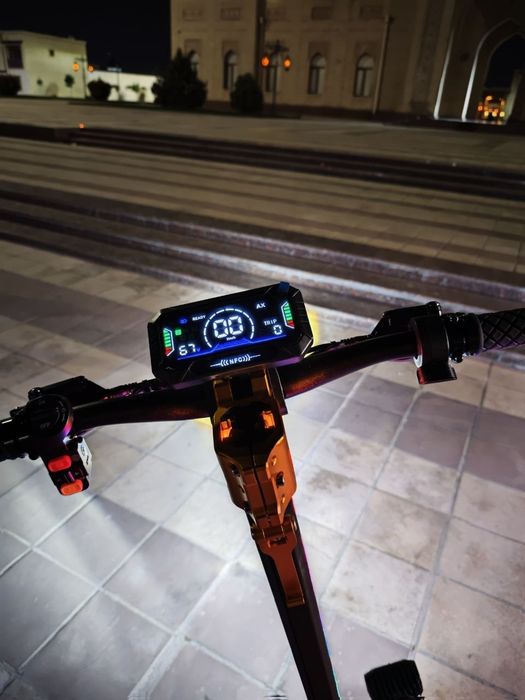 Elektro samokat sotiladi