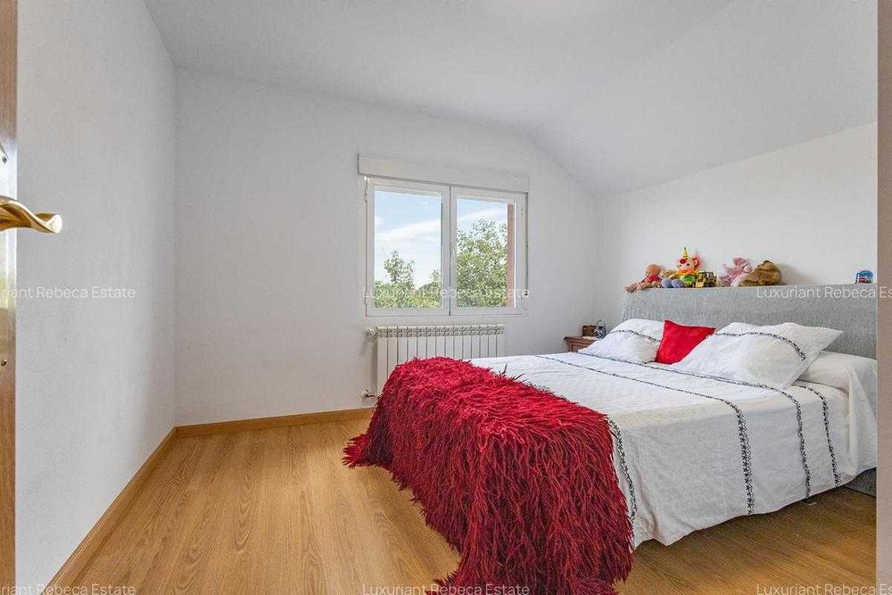 Casa cu 5 camere de vanzare in Ortisoara, Timis