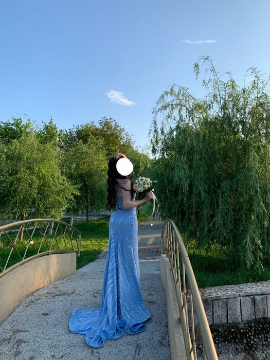 Дизайнерска рокля