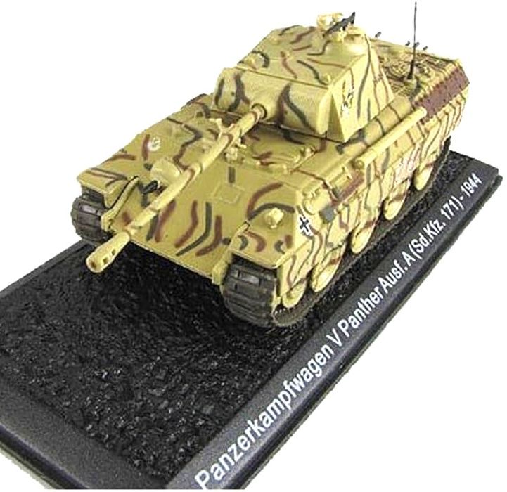 Colectie Machete Militare (23bucati) Scara 1:72 Fabricate de Amercom