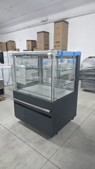 Сладкарска хладилна витрина 100 см