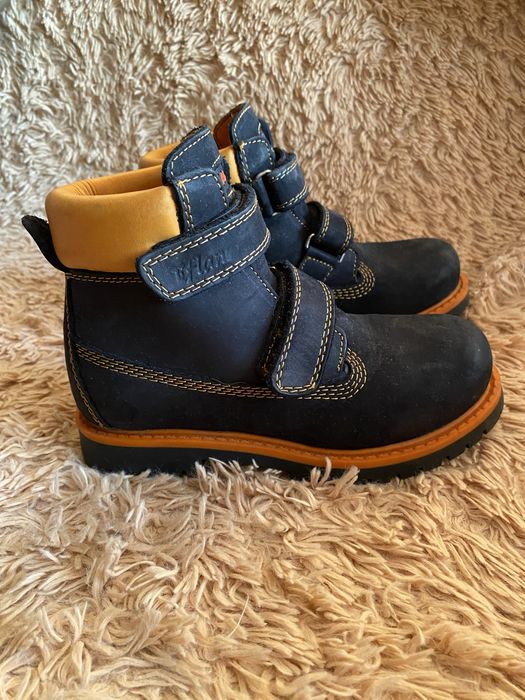 Продаю полуботинки зимние