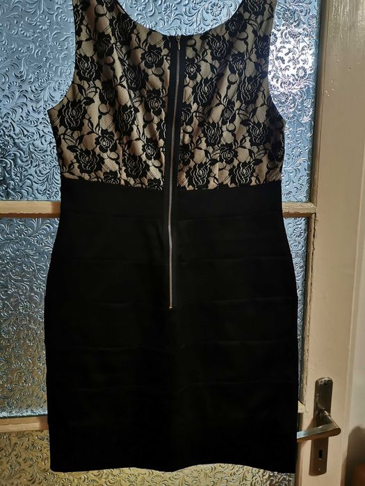 Vand Rochie Orsay neagra marimea 40 in stare buna pret 50 lei