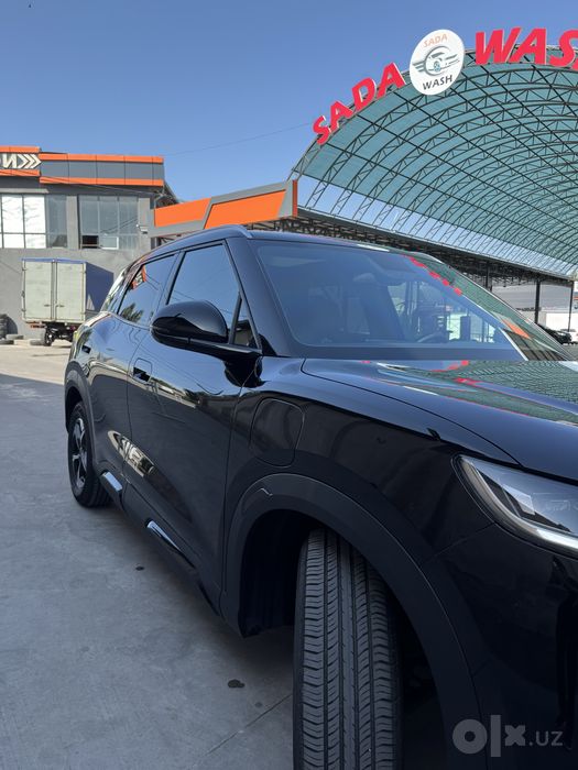 BYD Yuan Up 2025 Qora