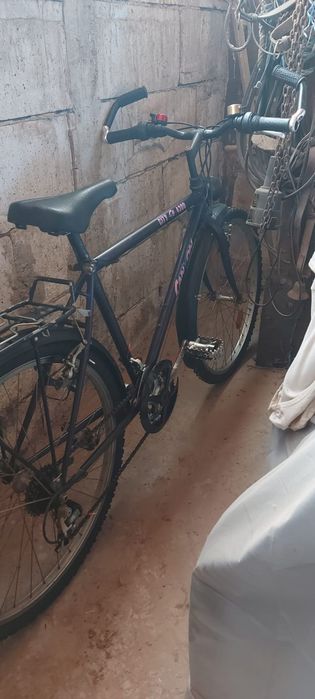 Vând două biciclete