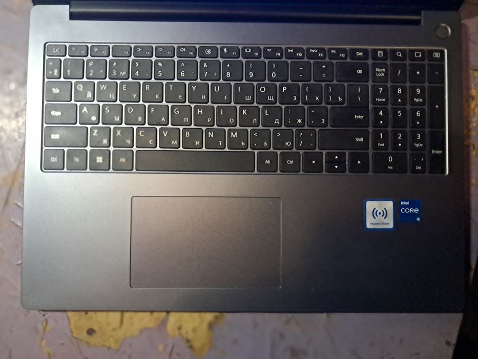 Huawei MateBook D16 2024 i5-12450h/16/512
