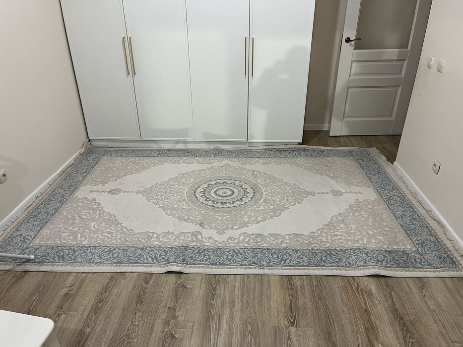 Коврик . Размер 3 х 1,8