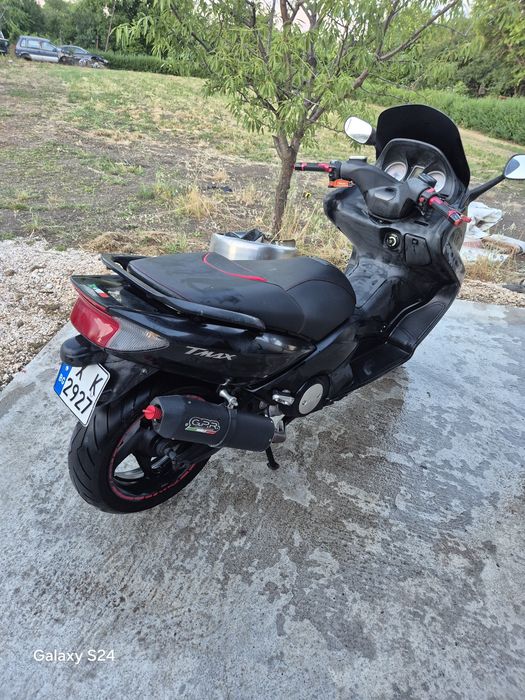 Yamaha T MAX   .