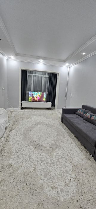 Продам квартиру 4-х комнатный